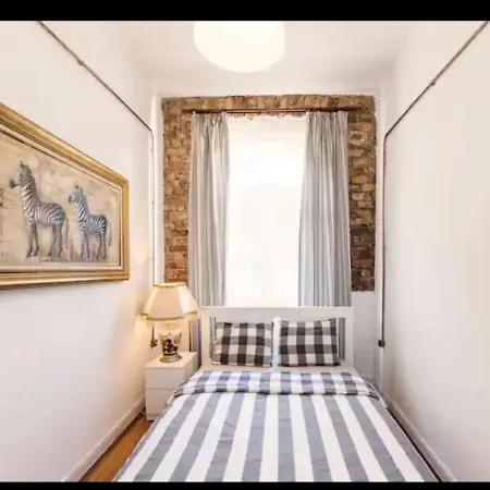 Apartment In Galata - 2 Bedroom *