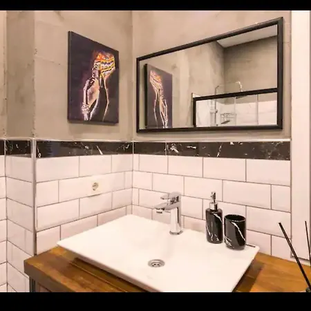 In Galata - 2 Bedroom * Istanbul